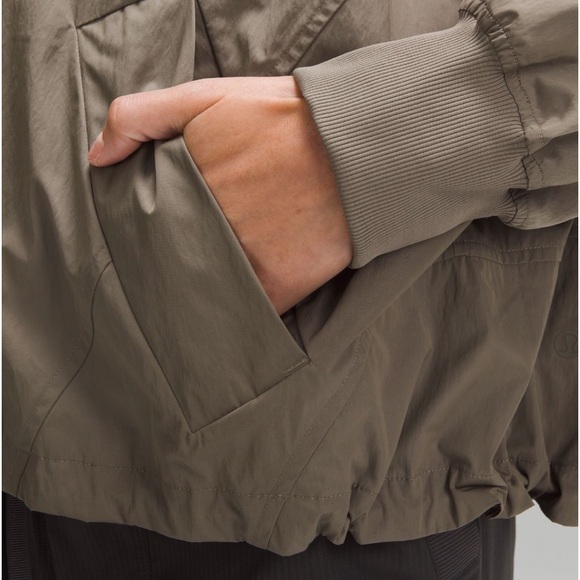 NEW lululemon Lightweight Hem-Cinch Bomber Jacket - Picture 4 of 10